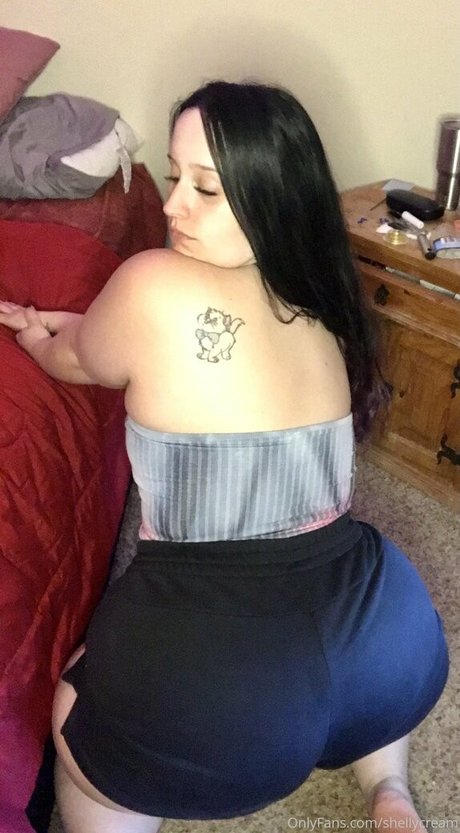 shellycream Nackt