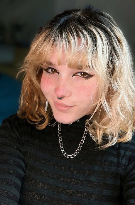 NeriiLune OnlyFans Beiträge