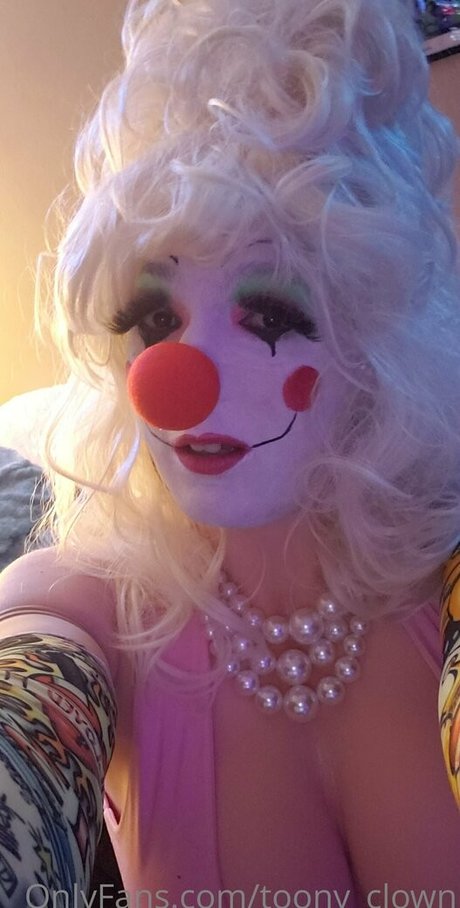 toony clown NurlyFans-Pornos