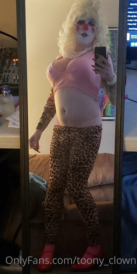 toony clown Nackt OnlyFans