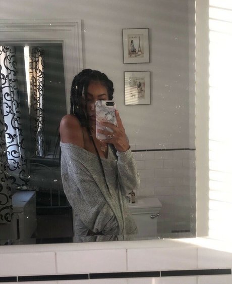 Nia Simone OnlyFans Nacktbilder geleakt