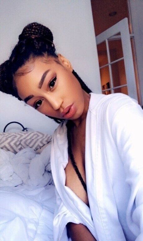 Nia Simone OnlyFans geleakt