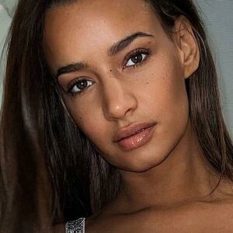 Gabby De Almeida Rinne Nacktbilder von OnlyFans geleakt