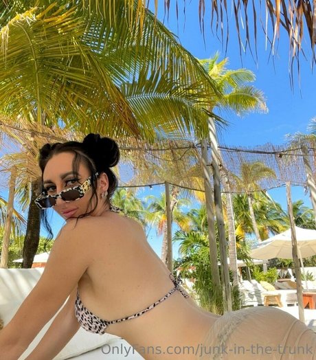 junk in the trunk OnlyFans Leaj