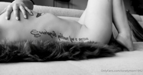 lonelymom1992 OnlyFans kostenlos geleakt