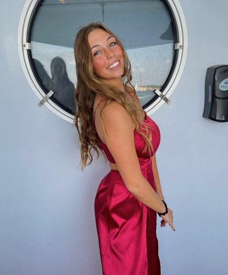 arabische mädchen onlyfans heiß Vorschau