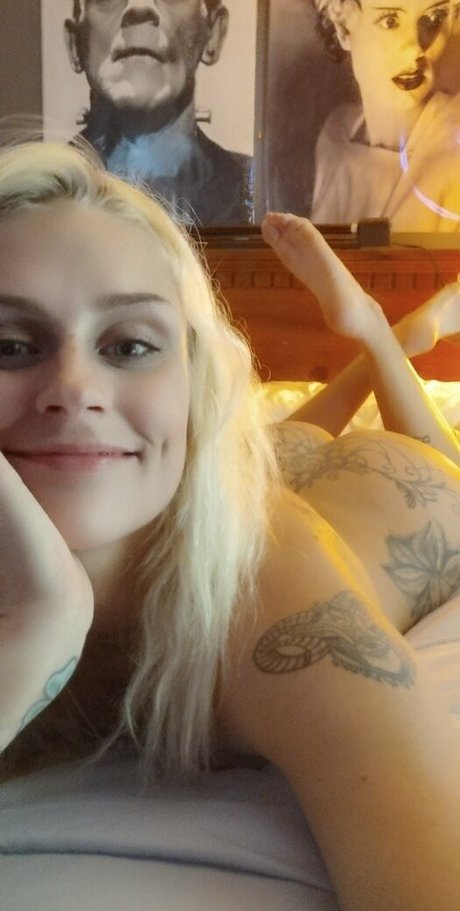 fireflycait NurlyFans-Pornos