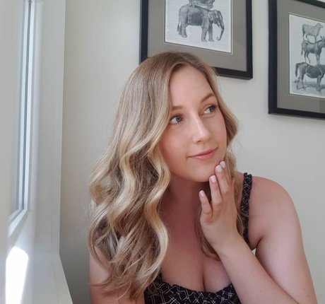 Elizabeth Height Nacktbilder von OnlyFans geleakt