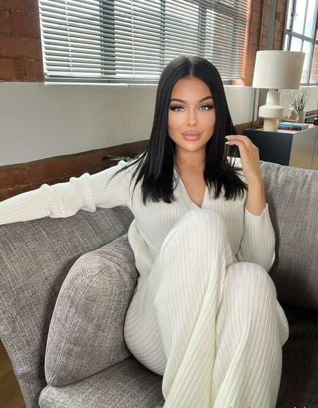 Sophie Ruby Blake OnlyFans Nackt