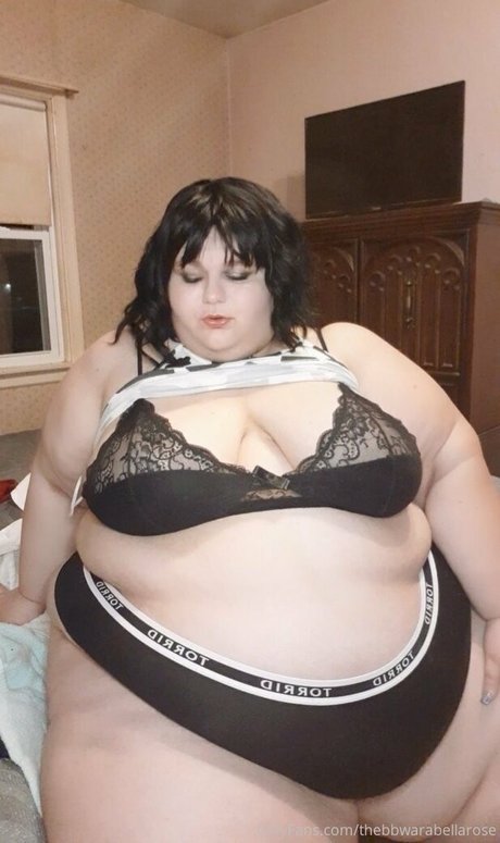 thebbwarabellarose Po OnlyFans