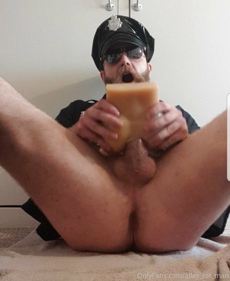 alley cat man OnlyFans Leak