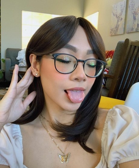 honeebelle OnlyFans Bilder