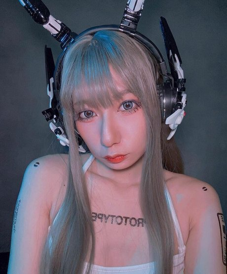 neo neokomaru OnlyFans Brüste Bild