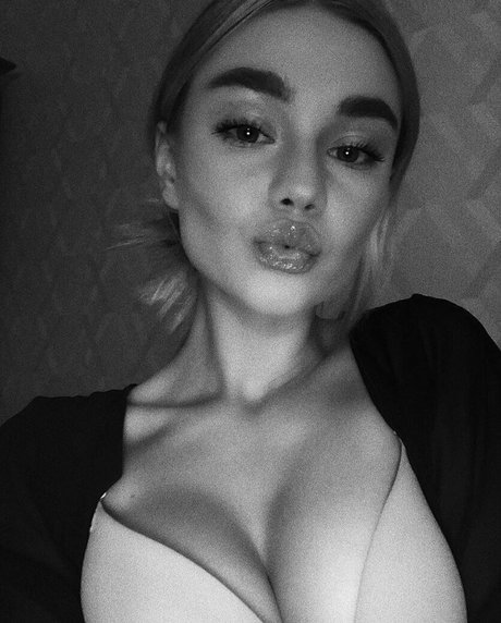 Sandy blond OnlyFans Fotos