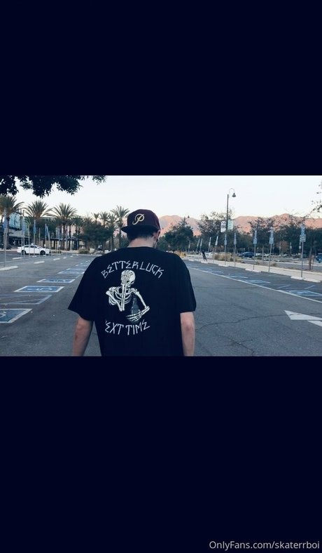 skaterrboi OnlyFans Pornografie