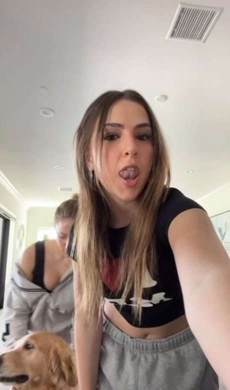 Lexy Kolker OnlyFans gratis