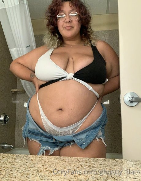 ghostly lilacs Nacktbilder von OnlyFans geleakt