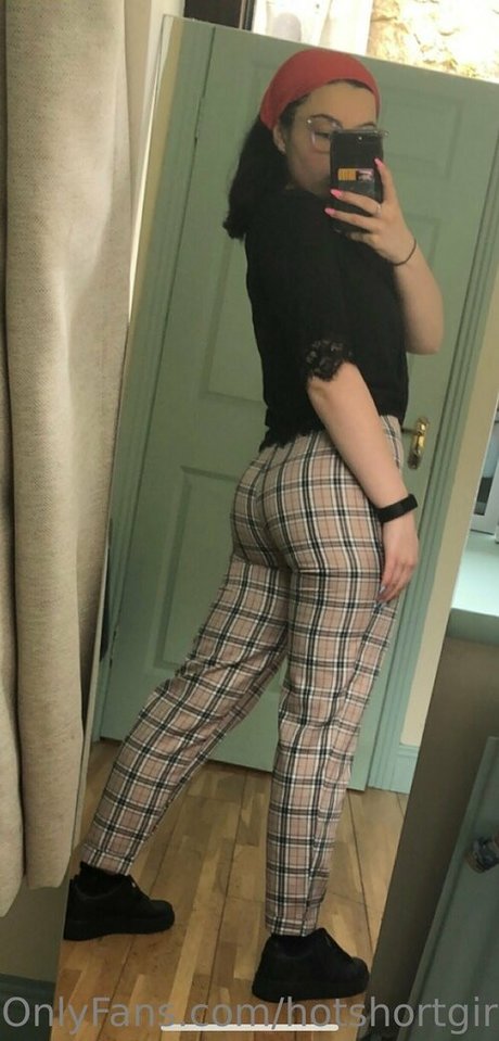 hotshortgirl Gratis OnlyFans Inhalte