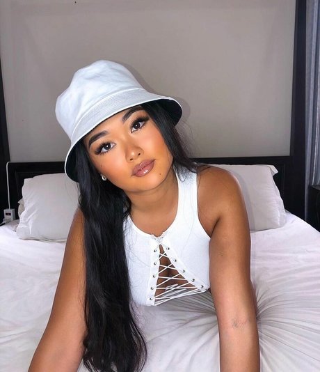 annouveauriche OnlyFans geleakte Pornografie