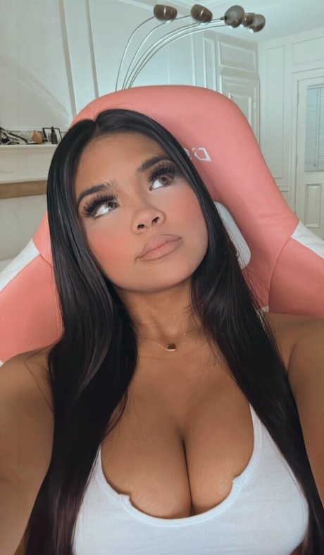 janifest OnlyFans-Fotos