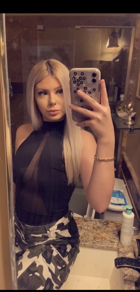 cash barbie OnlyFans Pornografie