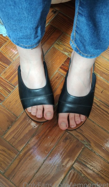 lemoonfeet NurlyFans-Pornos