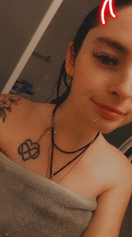 miniloupxxx OnlyFans Leak