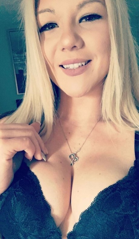 Scarlette James Leaked OnlyFans