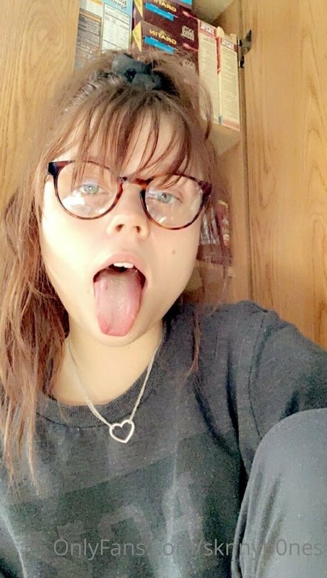 sknnyb0nes OnlyFans-Archiv