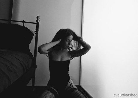 eveunleashed OnlyFans-Leaks