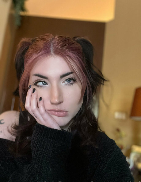 imnoturgothgf OnlyFans-Creator