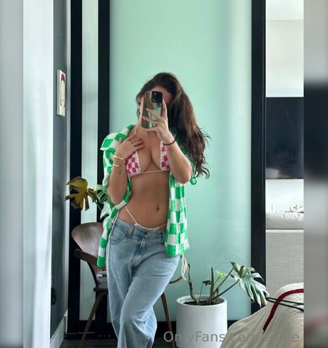 ellllle OnlyFans Nacktbilder