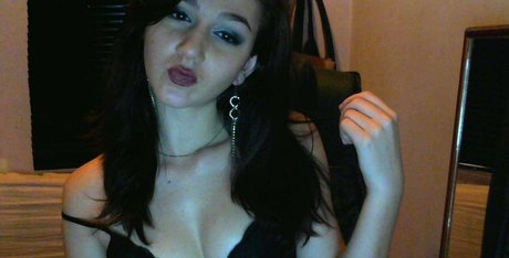 Carolzinha Sex auf OnlyFans