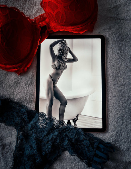 raychul OnlyFans schlank