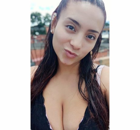 sex asiatische onlyfans kostenlos nackt Shot