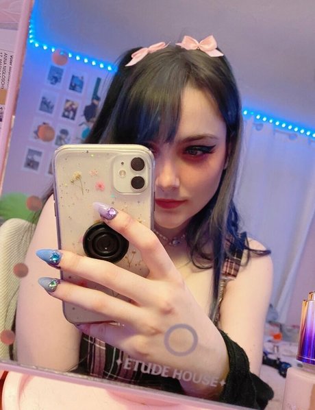 elliechii Model OnlyFans Foto