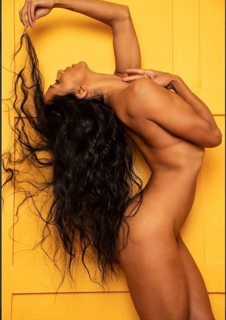 Laetitia Bouffard Roupe OnlyFans