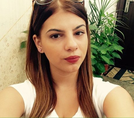 Roberta Ptru Kostenlose OnlyFans-Pornos