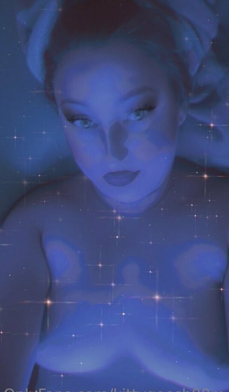 kittygoesb00m OnlyFans Fotos