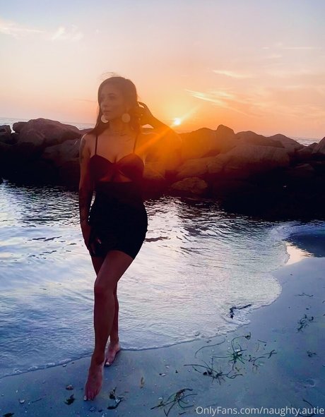 naughty autie OnlyFans Leak