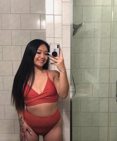 senpaiyang OnlyFans Strip