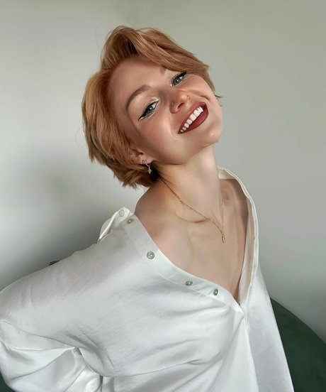 KallMeKris Leaked OnlyFans XXX