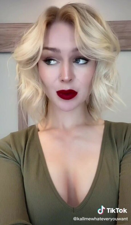 KallMeKris OnlyFans Pornografie