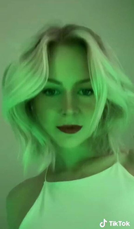 KallMeKris Nackt auf OnlyFans Leaks