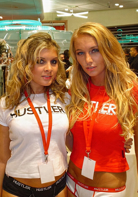 Hayley Marie Coppin OnlyFans Bilder