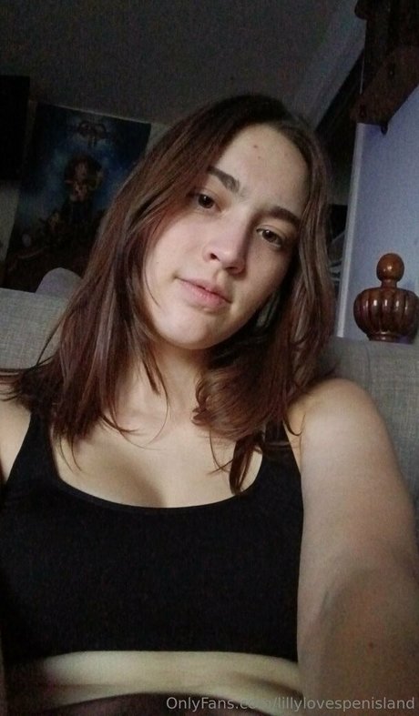 lillylovespenisland OnlyFans-Post