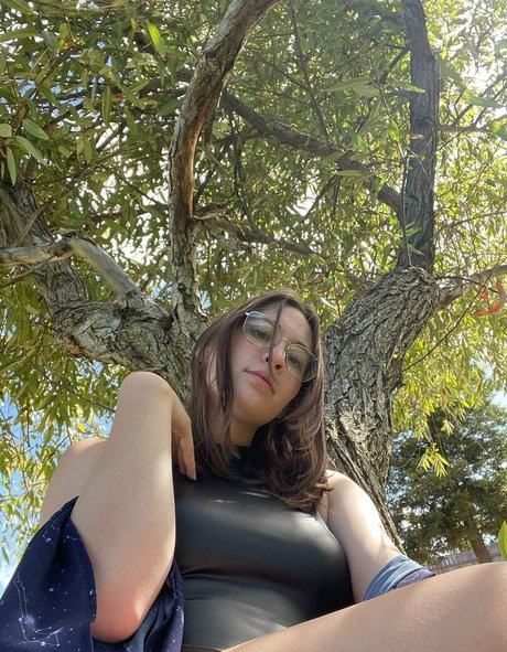 lillylovespenisland OnlyFans Leak