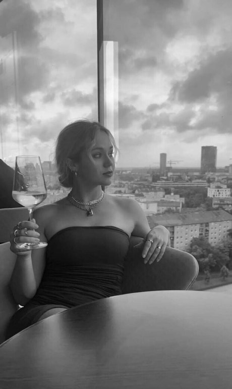 Brec Bassinger OnlyFans nackt