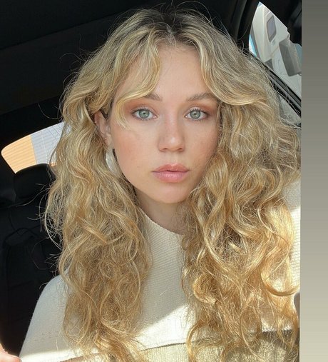 Brec Bassinger OnlyFans nackte Brüste