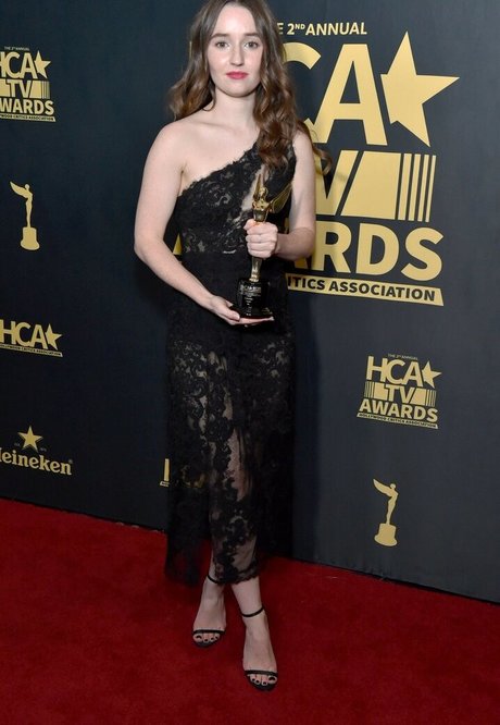 Kaitlyn Dever Gratis OnlyFans